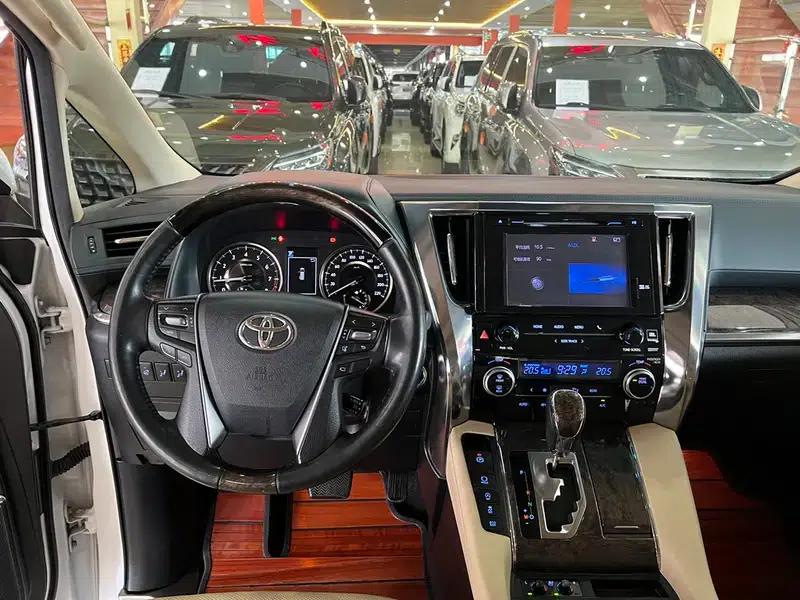 2018 Alphard Facelift 3.5L Premium Edition — миниатюра 7