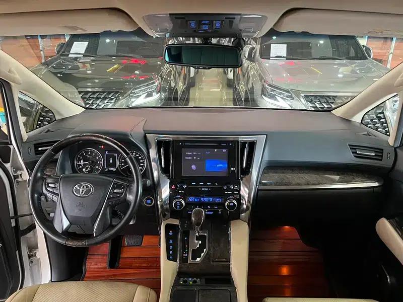 2018 Alphard Facelift 3.5L Premium Edition — миниатюра 8
