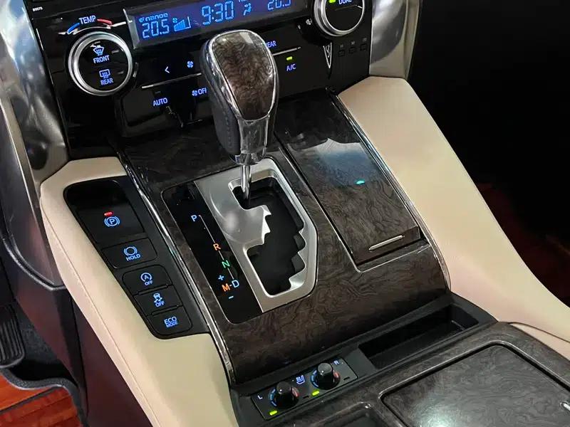 2018 Alphard Facelift 3.5L Premium Edition — миниатюра 9