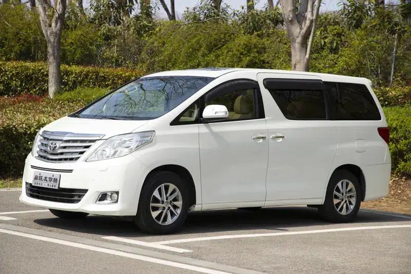 2012 Alphard 3.5L Luxury Edition — миниатюра 1