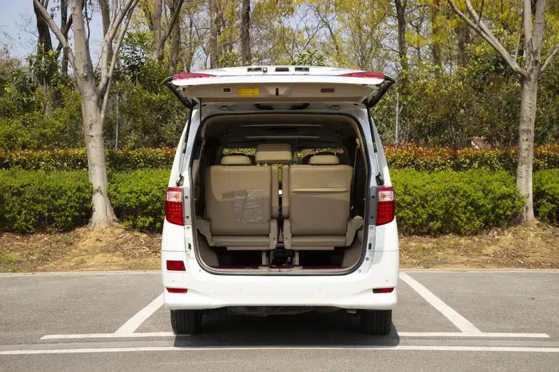 2012 Alphard 3.5L Luxury Edition — миниатюра 17