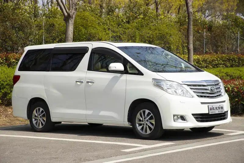 2012 Alphard 3.5L Luxury Edition — миниатюра 3