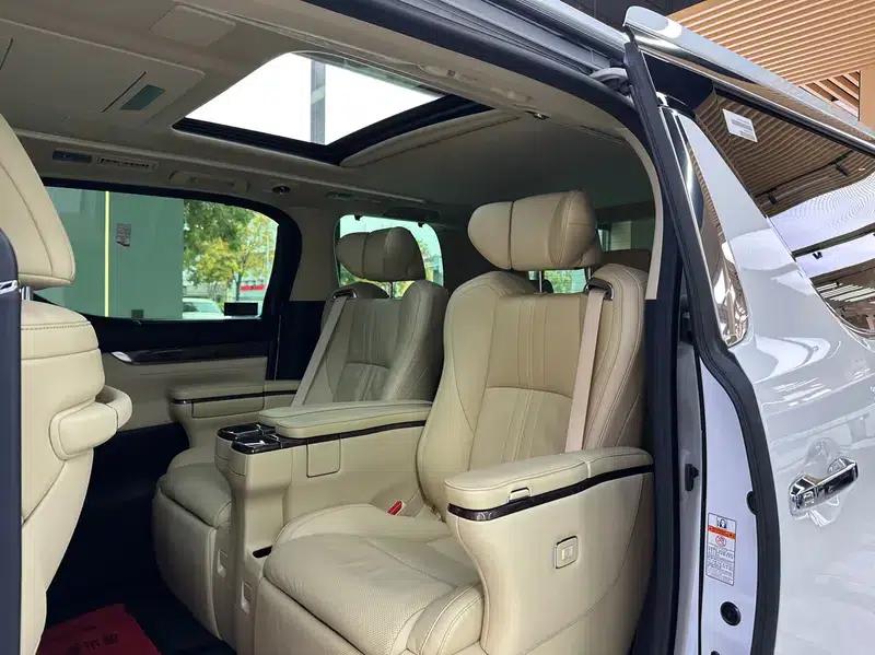2021 Alphard Hybrid 2.5L Premium Edition — миниатюра 23