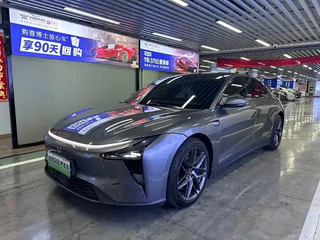 2024 Geely X7 Standard Edition