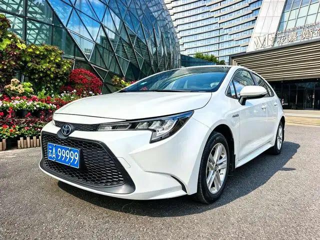 Levin 2022 Hybrid 1.8H E-CVT Entry Edition