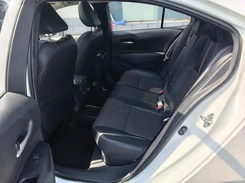 2023 Toyota Corolla Hybrid 1.8L Sport Edition — миниатюра 13