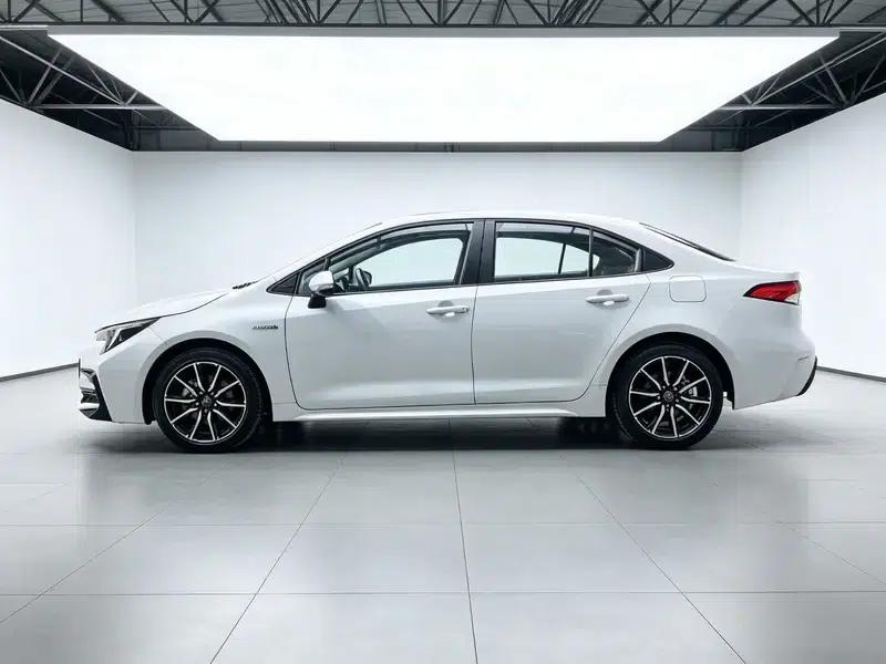 2023 Toyota Corolla Hybrid 1.8L Sport Edition — миниатюра 4