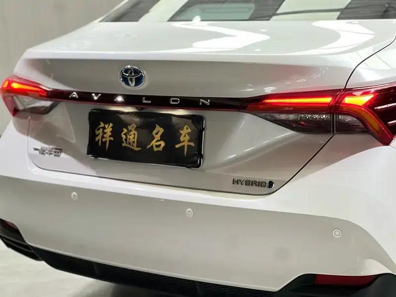 2023 Toyota Avalon Intelligent Hybrid Dual Engine 2.5L E-CVT Luxury Edition — миниатюра 7