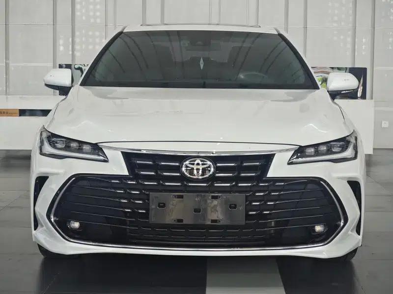 2022 Toyota Avalon 2.0L Luxury Edition — миниатюра 2