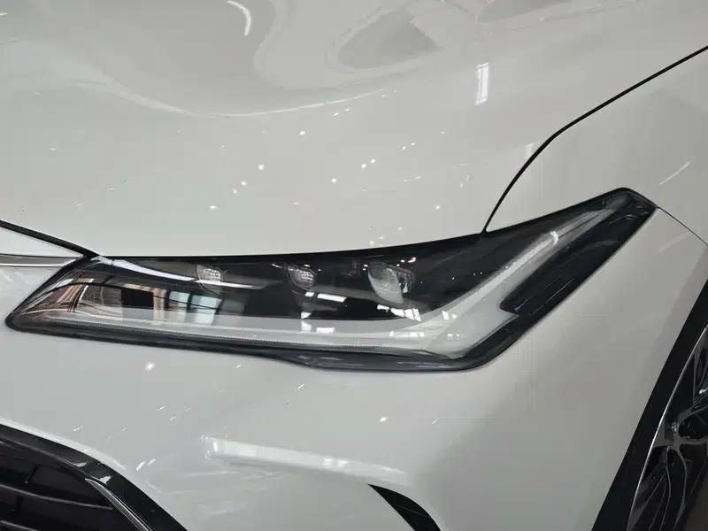 2022 Toyota Avalon 2.0L Luxury Edition — миниатюра 7