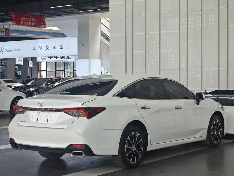 2022 Toyota Avalon 2.0L Luxury Edition — миниатюра 10