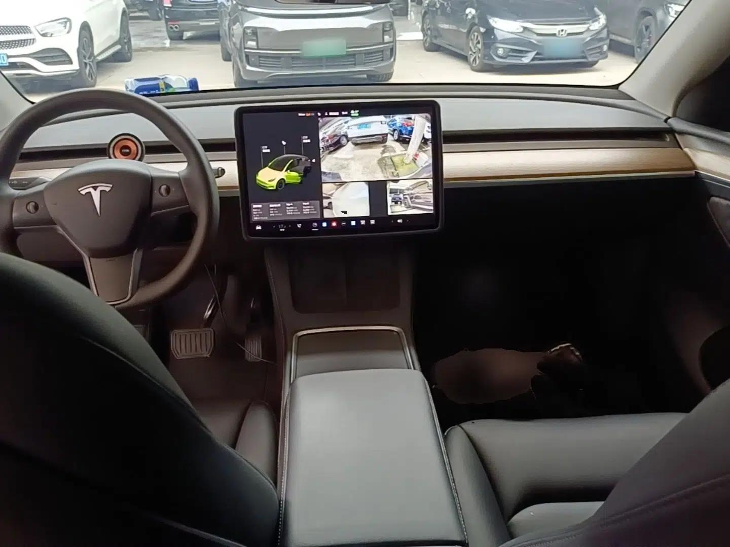 Tesla Model Y 2021 Standard Range Rear-Wheel Drive Version — миниатюра 17