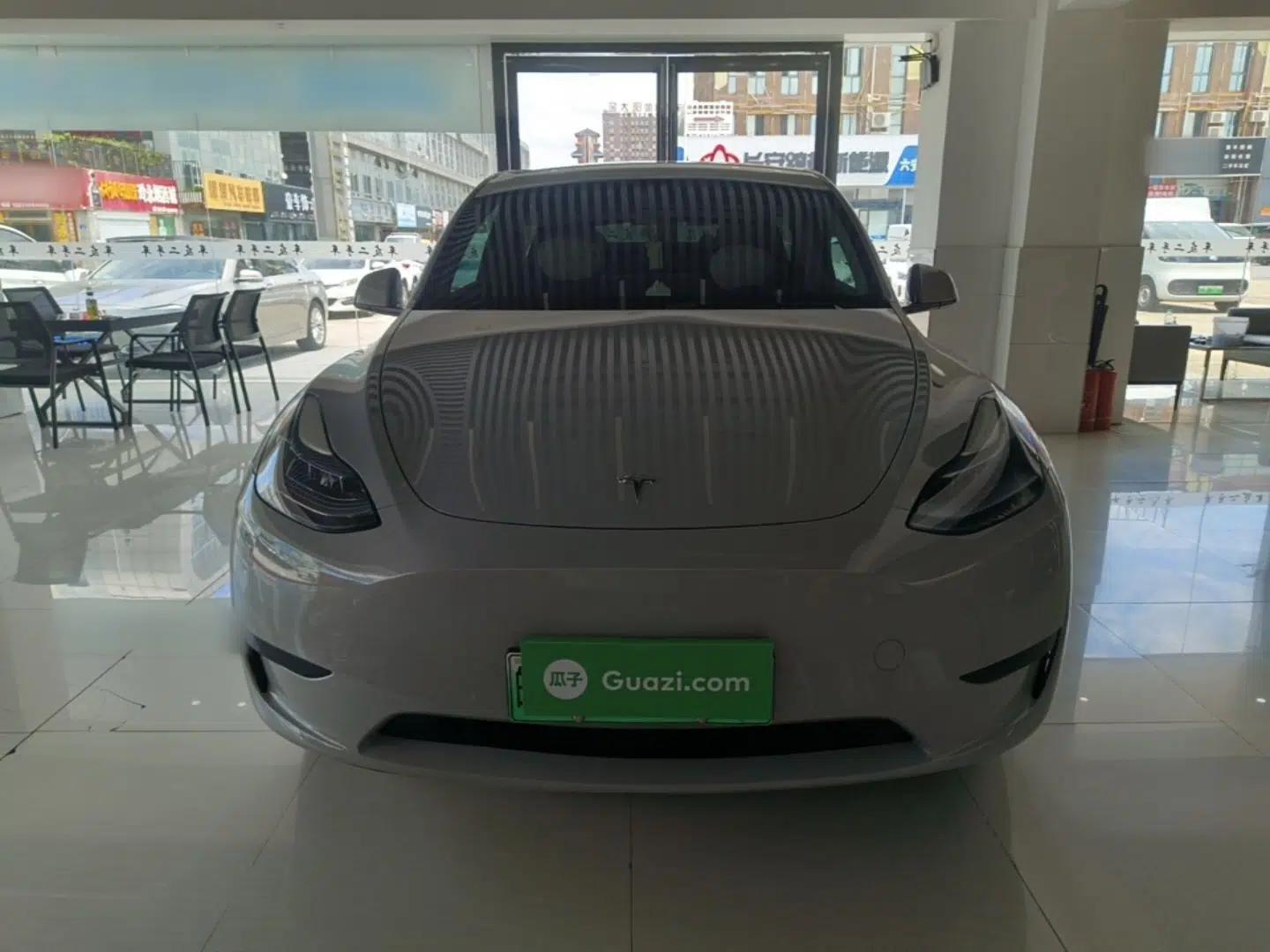 Tesla Model Y 2022 Revised Version Rear-Wheel Drive — миниатюра 2
