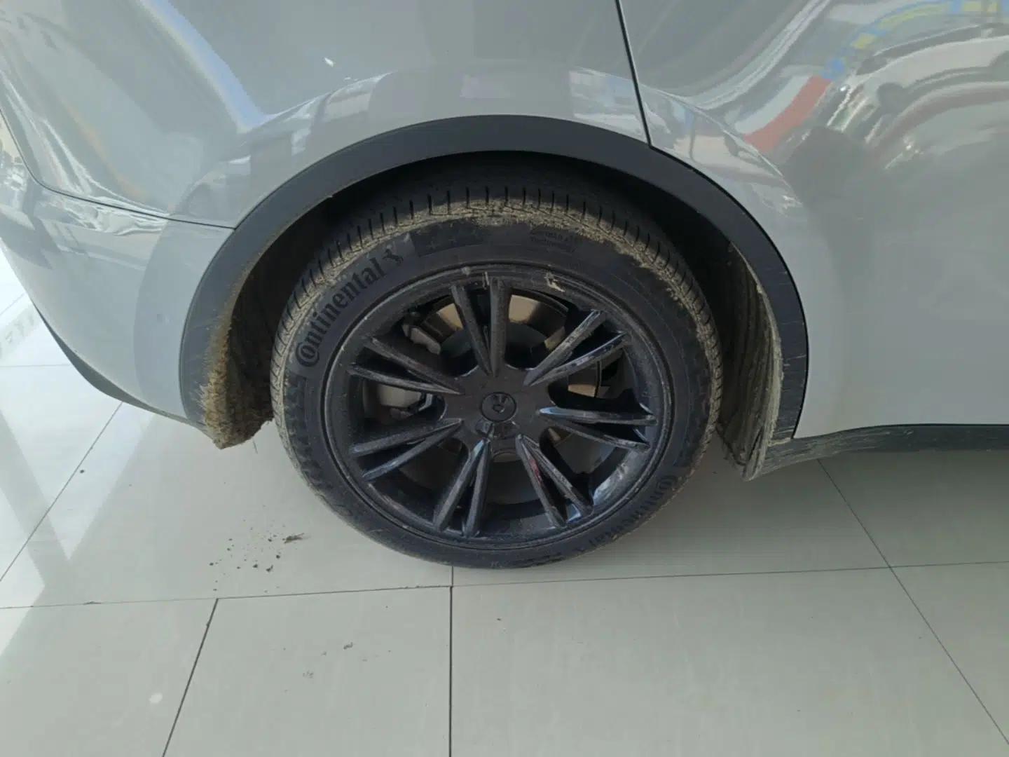 Tesla Model Y 2022 Revised Version Rear-Wheel Drive — миниатюра 11