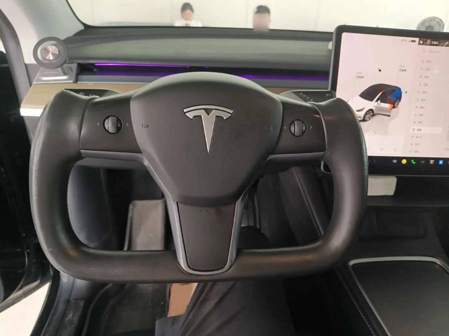 Tesla Model Y 2022 Revised Version Rear-Wheel Drive — миниатюра 13