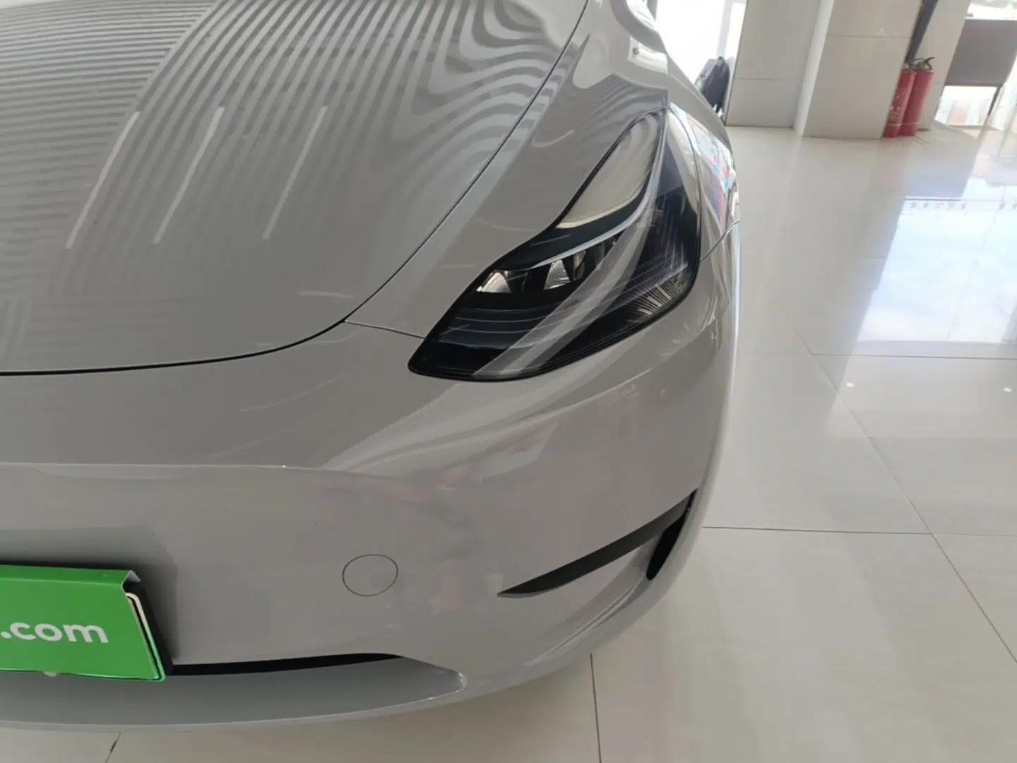 Tesla Model Y 2022 Revised Version Rear-Wheel Drive — миниатюра 8