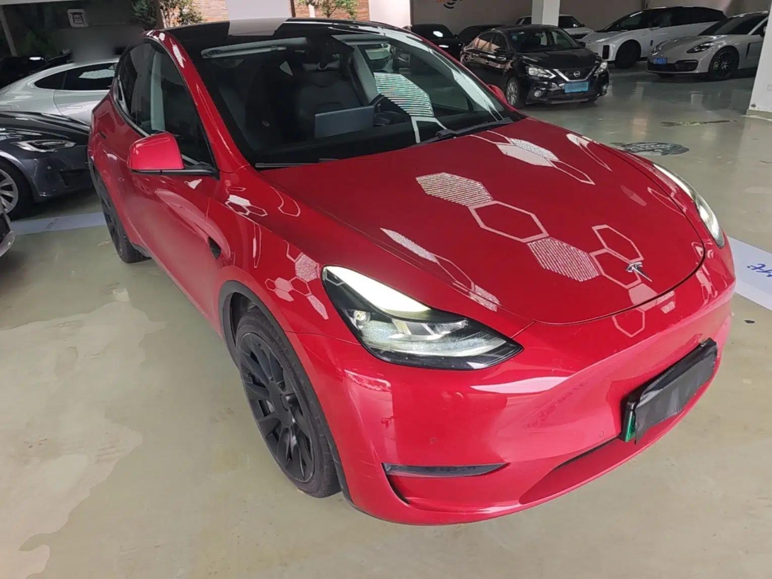 Tesla Model Y 2021 Long-Range All-Wheel-Drive Version — миниатюра 3