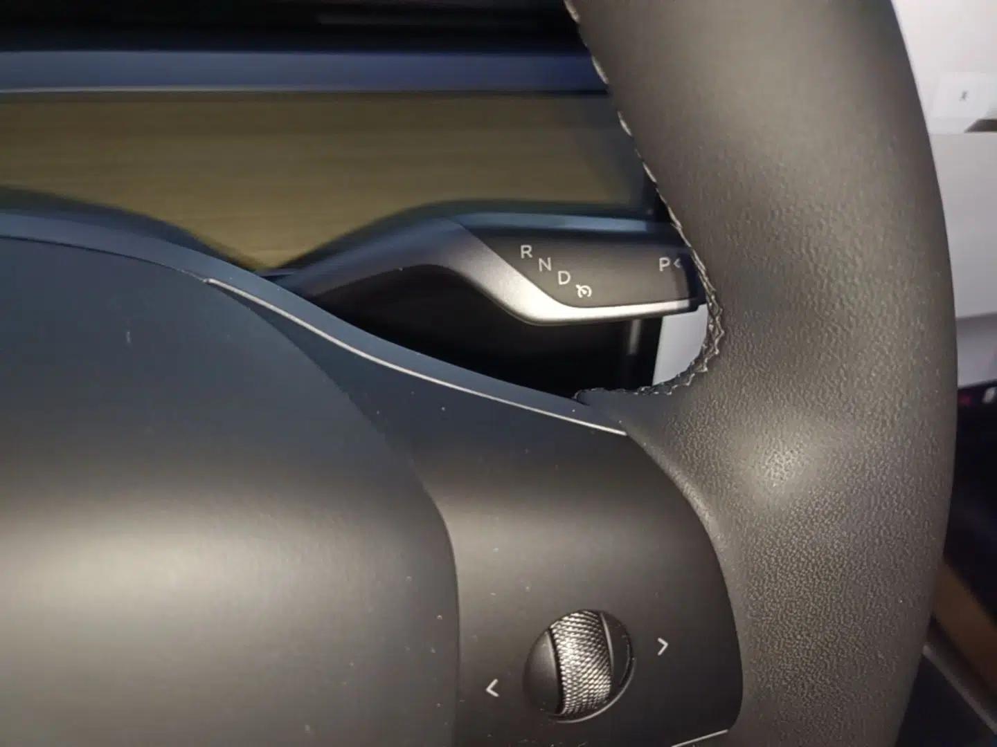 Tesla Model Y 2022 Rear-Wheel-Drive Version — миниатюра 16