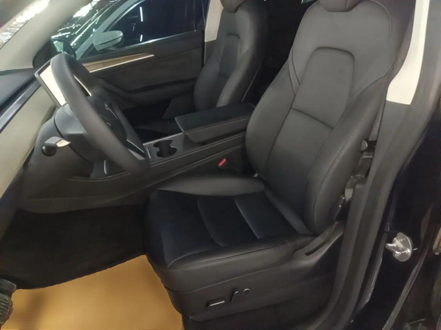 Tesla Model Y 2022 Rear-Wheel-Drive Version — миниатюра 17