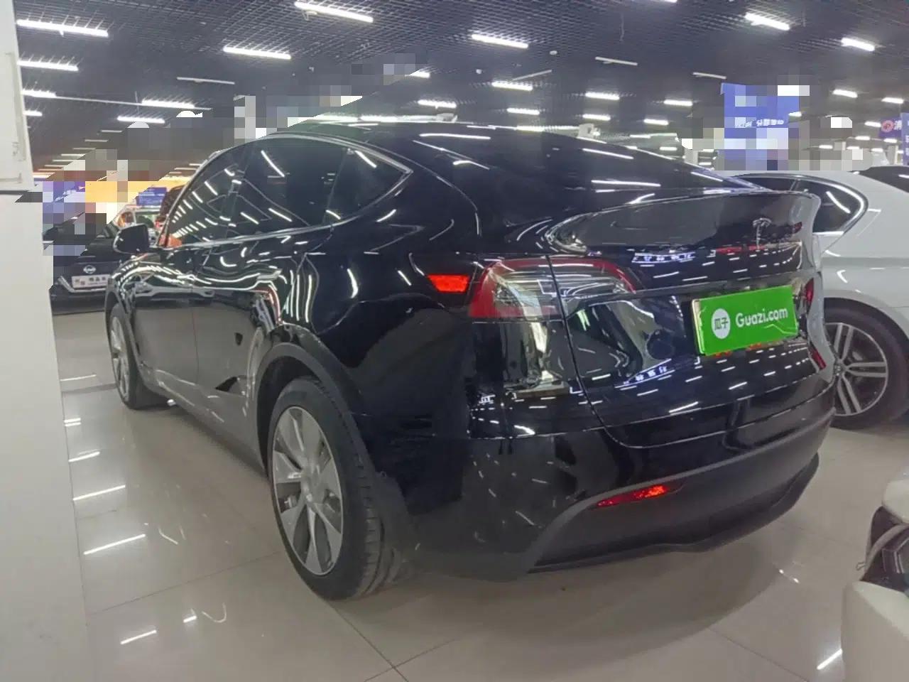 Tesla Model Y 2022 Rear-Wheel-Drive Version — миниатюра 4