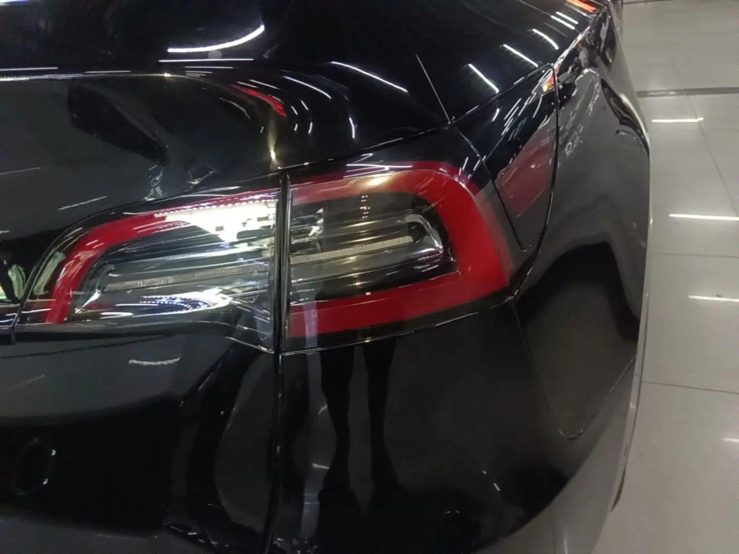 Tesla Model Y 2022 Rear-Wheel-Drive Version — миниатюра 9