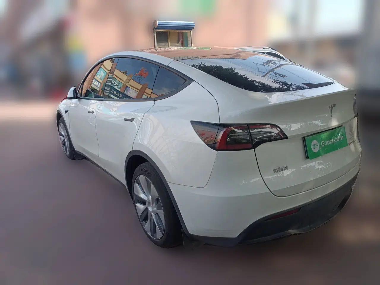 Tesla Model Y 2021 Revised Version 2 Long-Range All-Wheel-Drive Edition — миниатюра 4