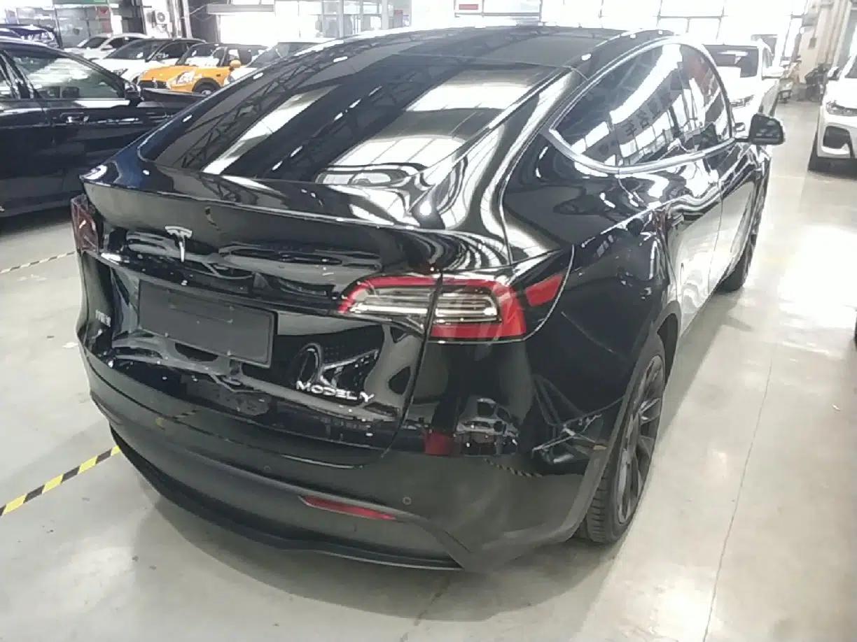 Tesla Model Y 2022 Revised Version Rear-Wheel Drive — миниатюра 6