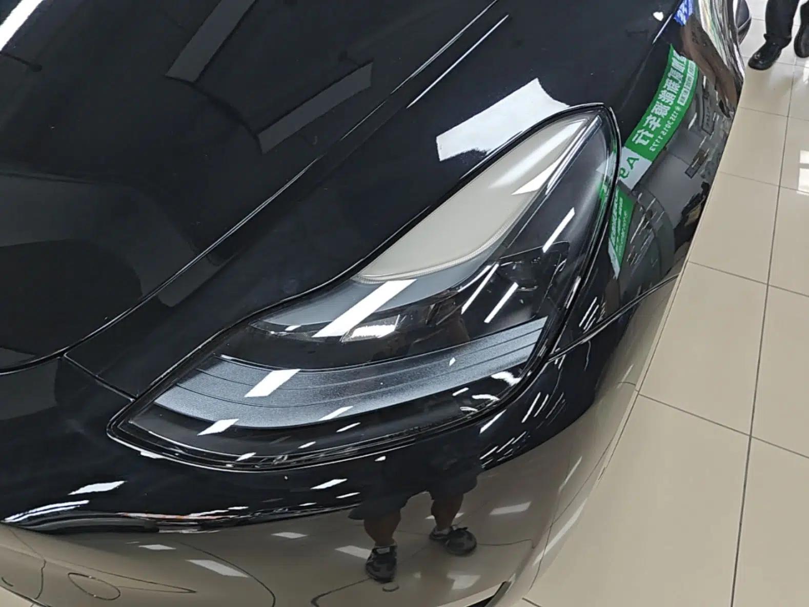 Tesla Model Y 2023 Long-Range All-Wheel-Drive Version — миниатюра 8