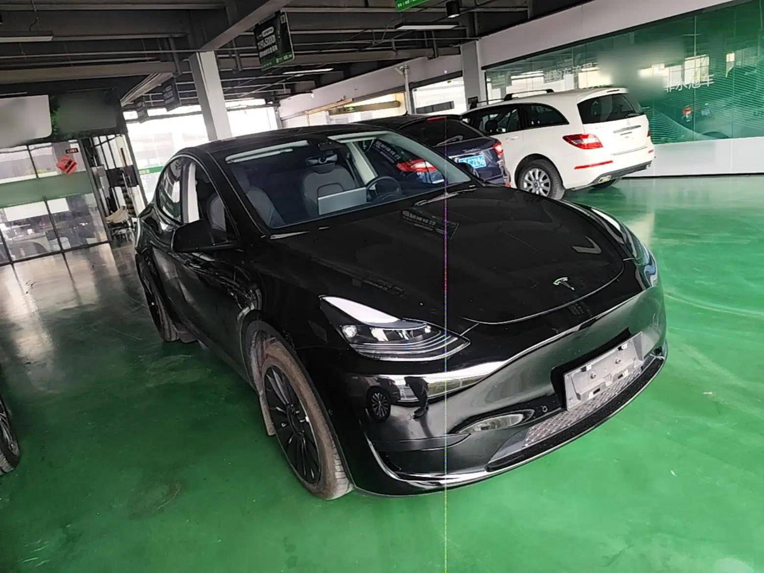 Tesla Model Y 2022 Revised Version Rear-Wheel Drive — миниатюра 3