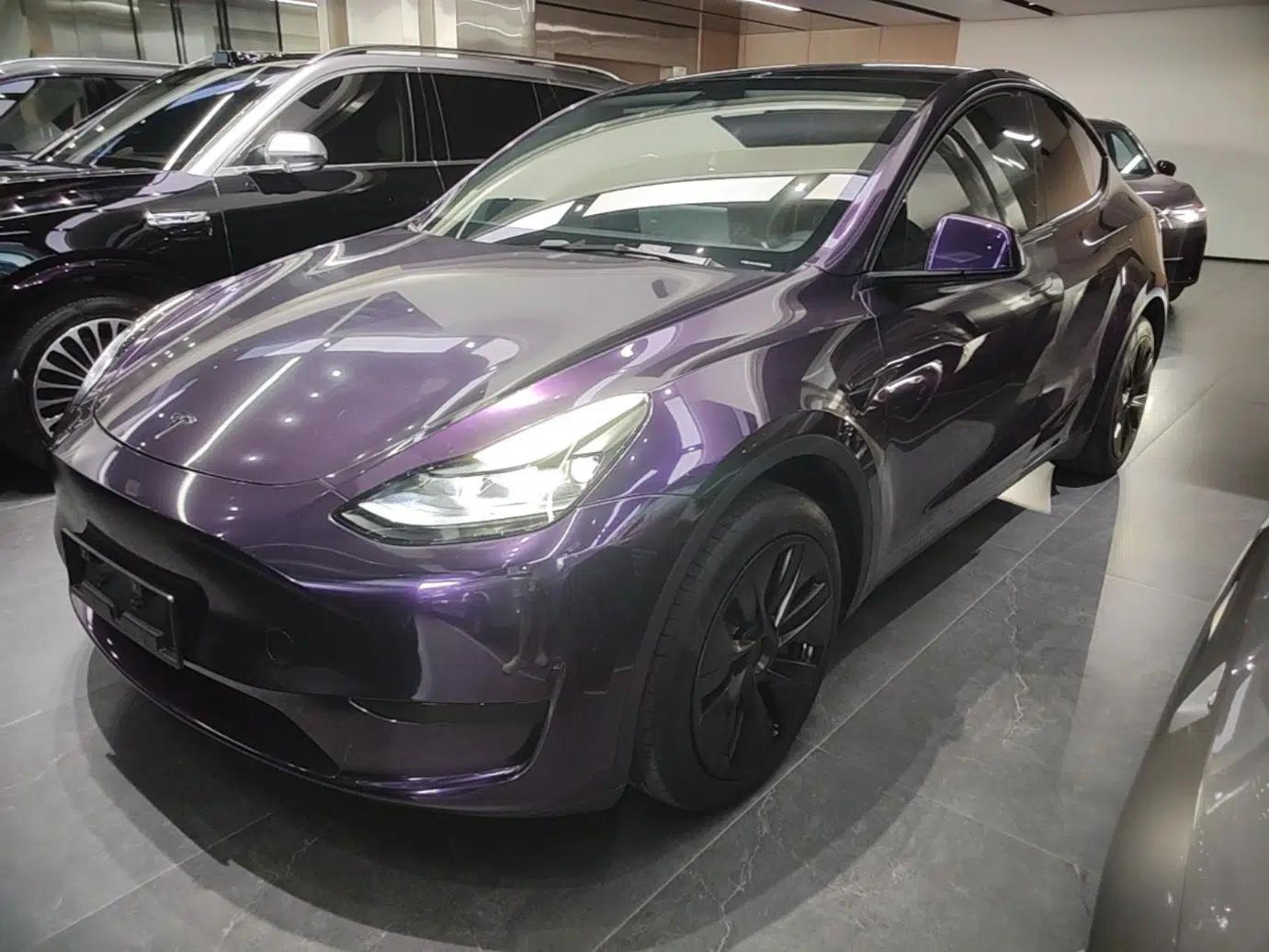 Tesla Model Y 2024 Rear-Wheel-Drive Version — миниатюра 1