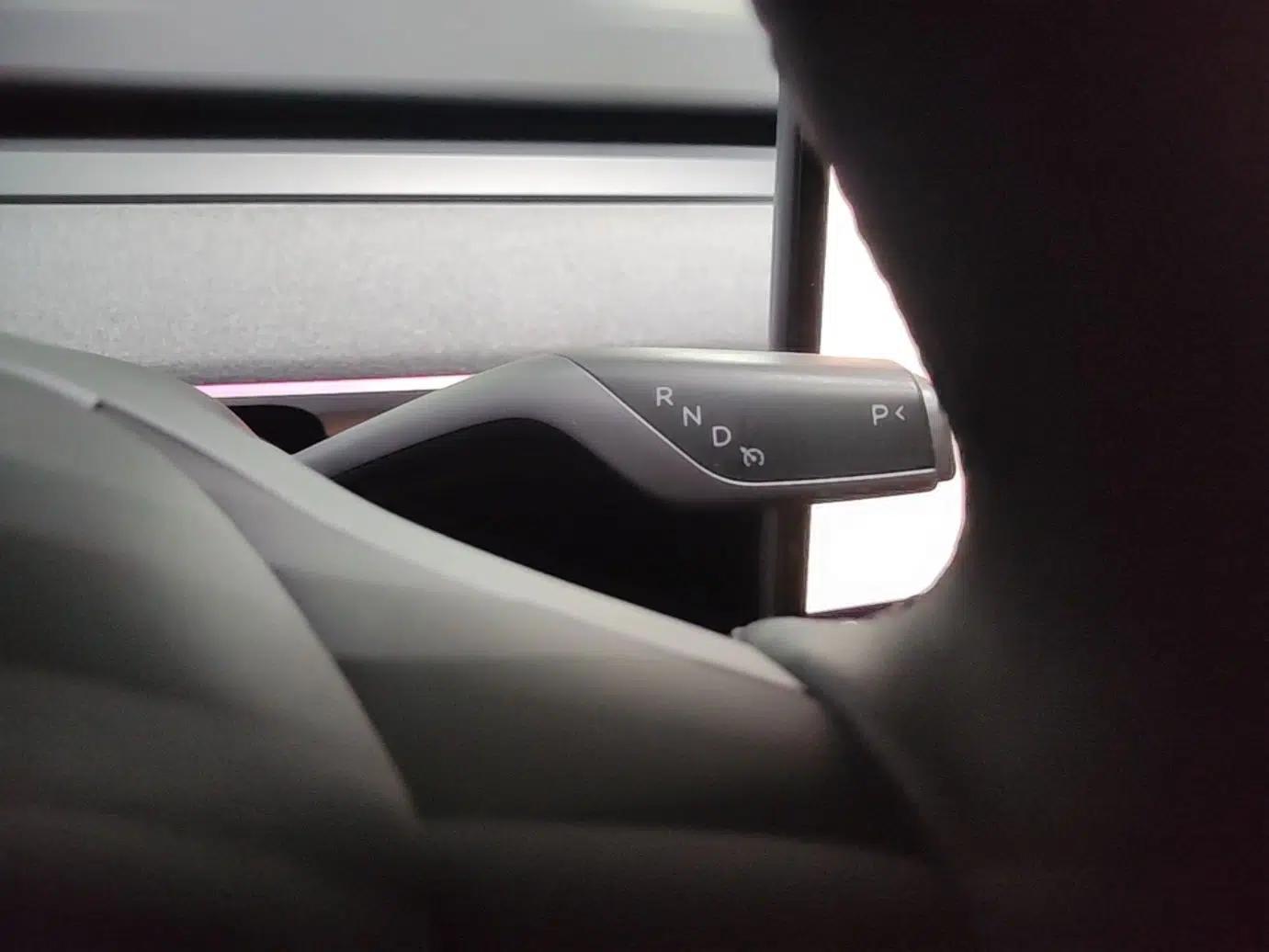Tesla Model Y 2024 Rear-Wheel-Drive Version — миниатюра 16