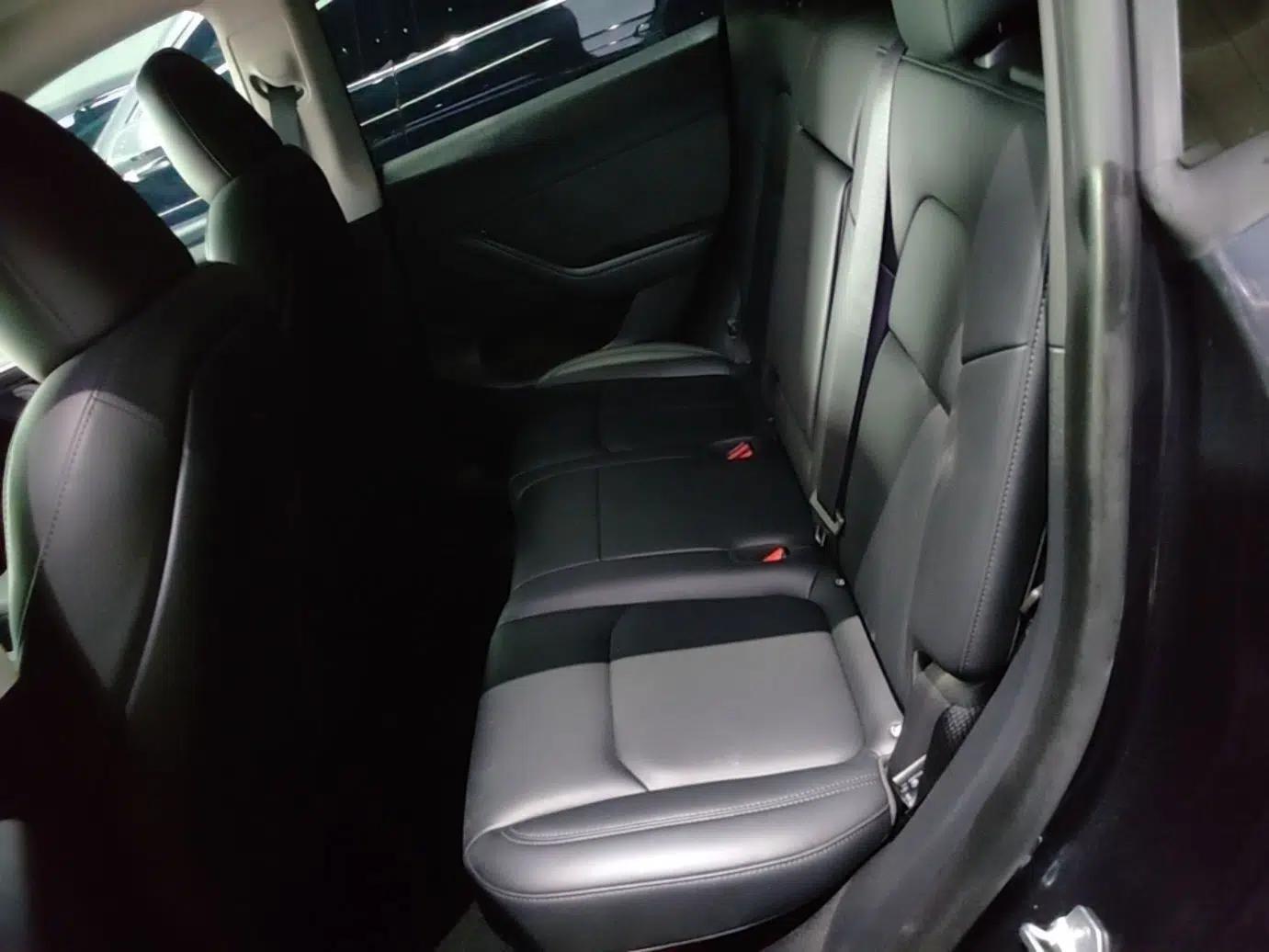 Tesla Model Y 2024 Rear-Wheel-Drive Version — миниатюра 20