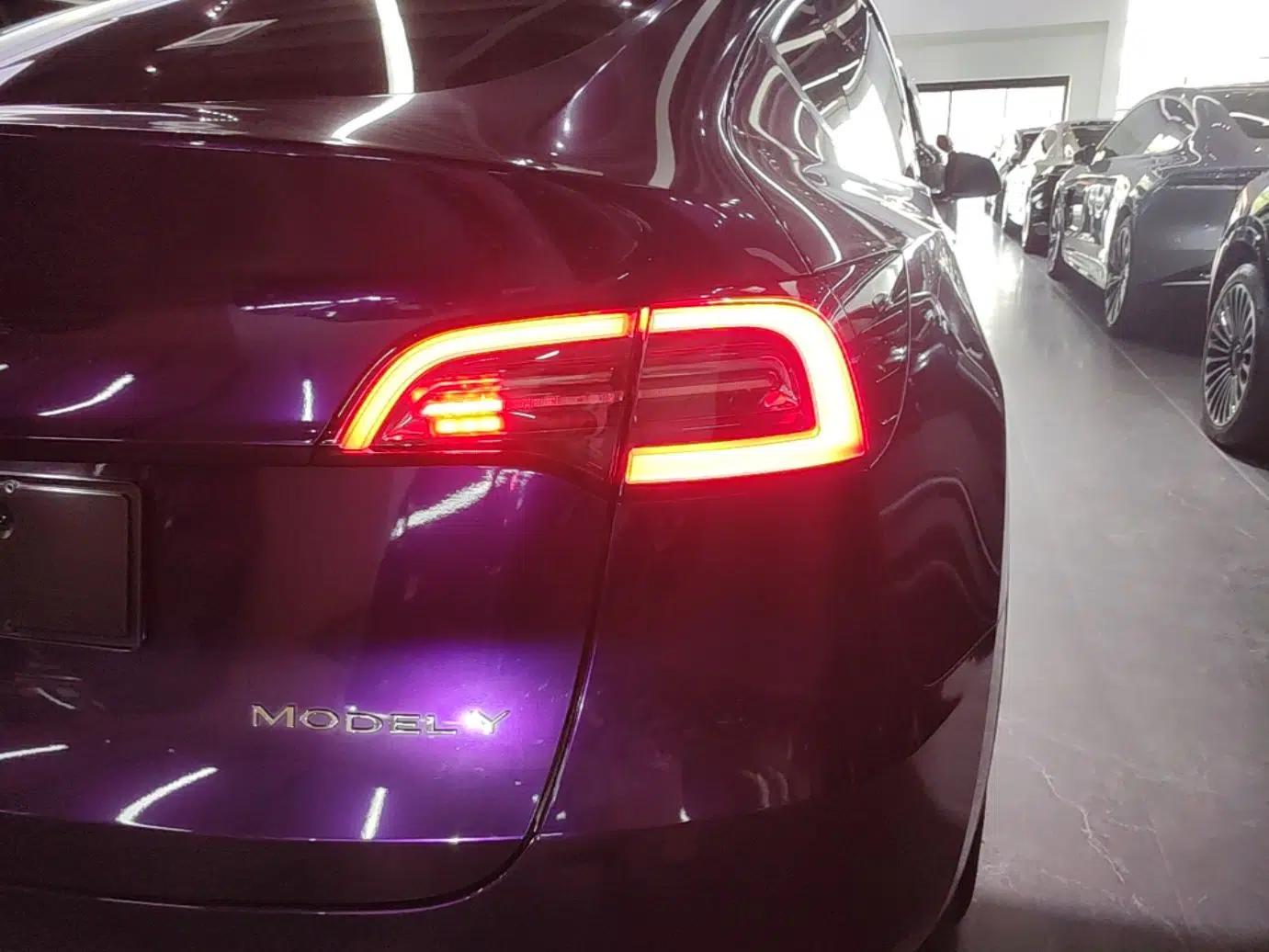 Tesla Model Y 2024 Rear-Wheel-Drive Version — миниатюра 9