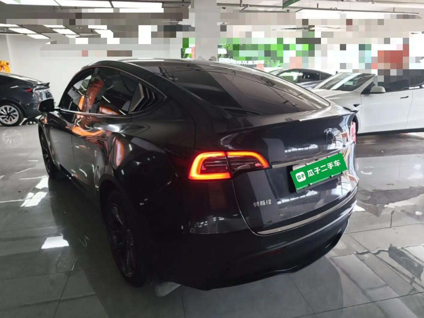Tesla Model Y 2024 Rear-Wheel-Drive Version — миниатюра 4