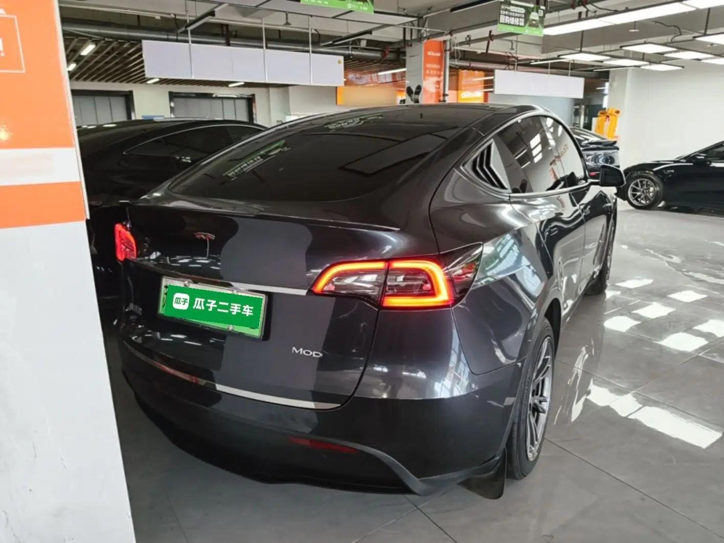 Tesla Model Y 2024 Rear-Wheel-Drive Version — миниатюра 5