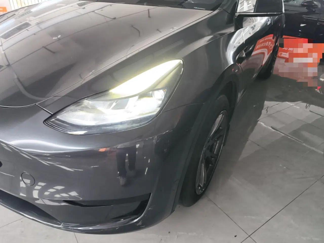 Tesla Model Y 2024 Rear-Wheel-Drive Version — миниатюра 8