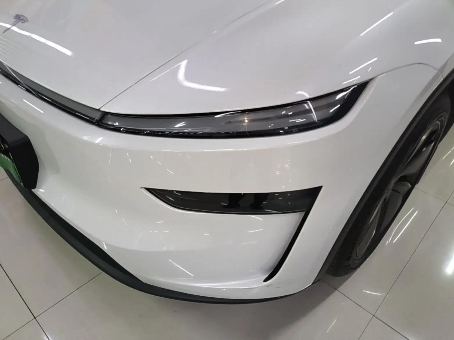 Tesla Model Y 2026 Long-Range All-Wheel-Drive Model — миниатюра 8