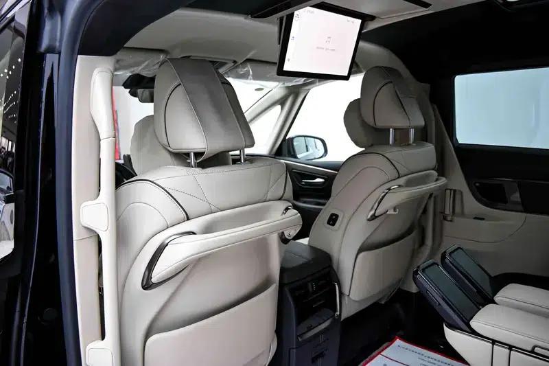 2024 Alphard 2.5L Automatic 4WD 7-Seater Factory Custom Edition — миниатюра 7