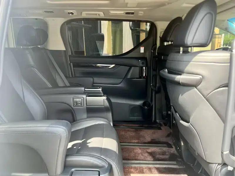 2020 Alphard Hybrid 2.5L HV Luxury Edition — миниатюра 7