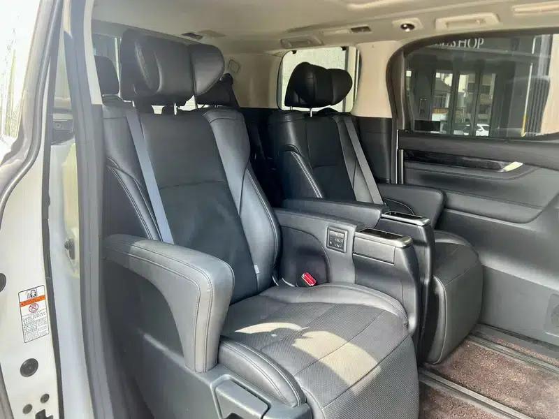 2020 Alphard Hybrid 2.5L HV Luxury Edition — миниатюра 8