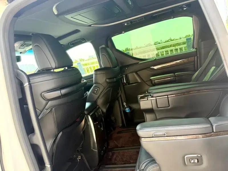 2019 Alphard Hybrid 2.5L HV Premium Edition — миниатюра 9