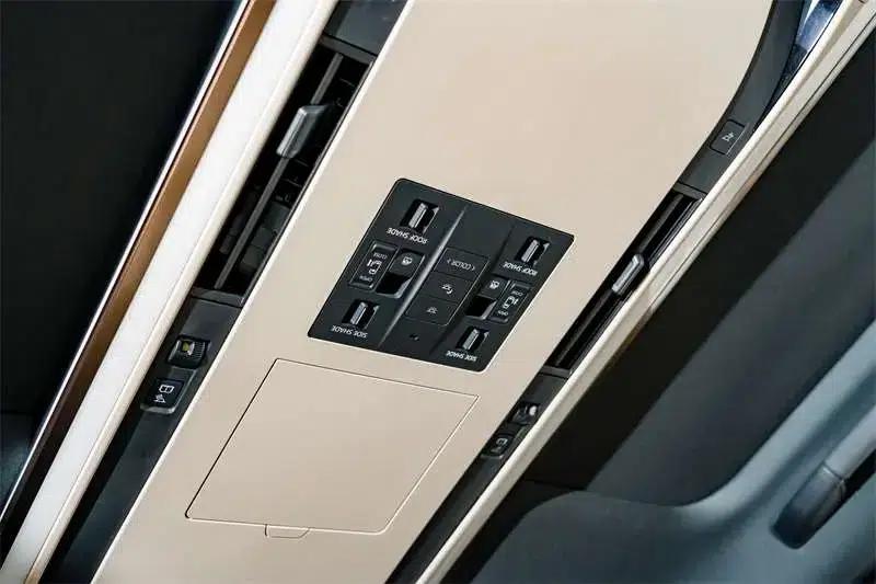 2023 Alphard Crown 2.5L Intelligent Hybrid Dual Engine AWD Supreme Executive Edition — миниатюра 18