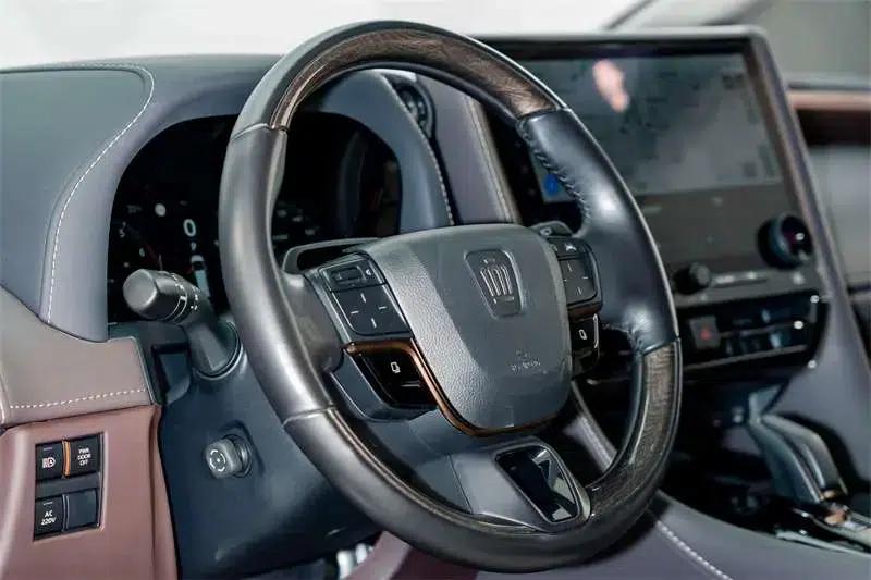 2023 Alphard Crown 2.5L Intelligent Hybrid Dual Engine AWD Supreme Executive Edition — миниатюра 23