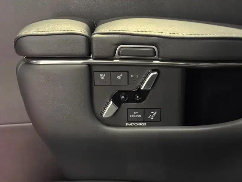 2023 Alphard Crown 2.5L Intelligent Hybrid Dual Engine AWD Supreme Edition — миниатюра 20