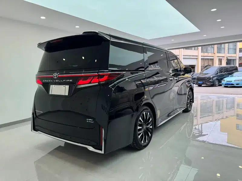 2024 Alphard 2.5L Automatic 4WD 7-Seater Factory Custom Edition — миниатюра 6