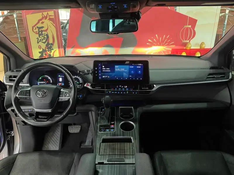 Sena 2021 2.5L Hybrid Premium Edition — миниатюра 9