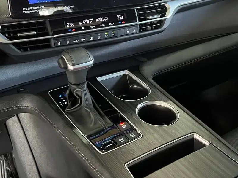 Sena 2021 2.5L Hybrid Premium Edition — миниатюра 13