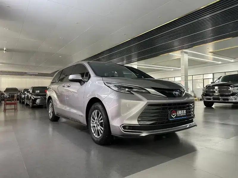 Sena 2021 2.5L Hybrid Premium Edition — миниатюра 3