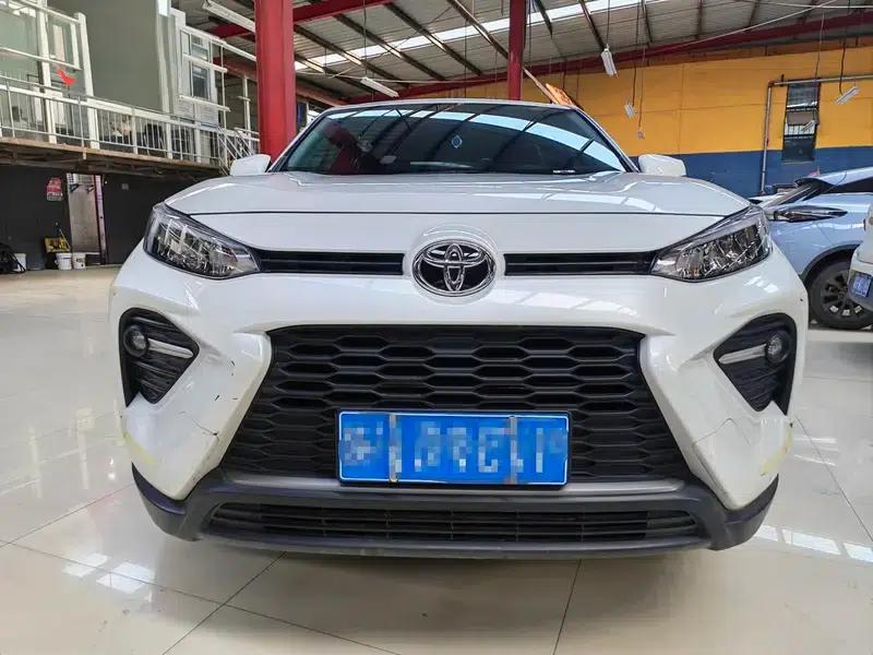 2024 Toyota RAV4 2.0L 2WD Leading Edition — миниатюра 2