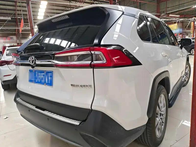 2024 Toyota RAV4 2.0L 2WD Leading Edition — миниатюра 6